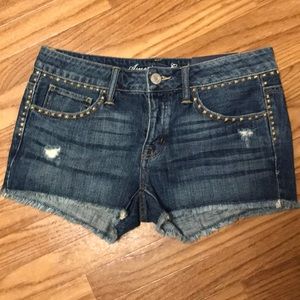 NWT American Eagle BOYFIT Distressed Shorts